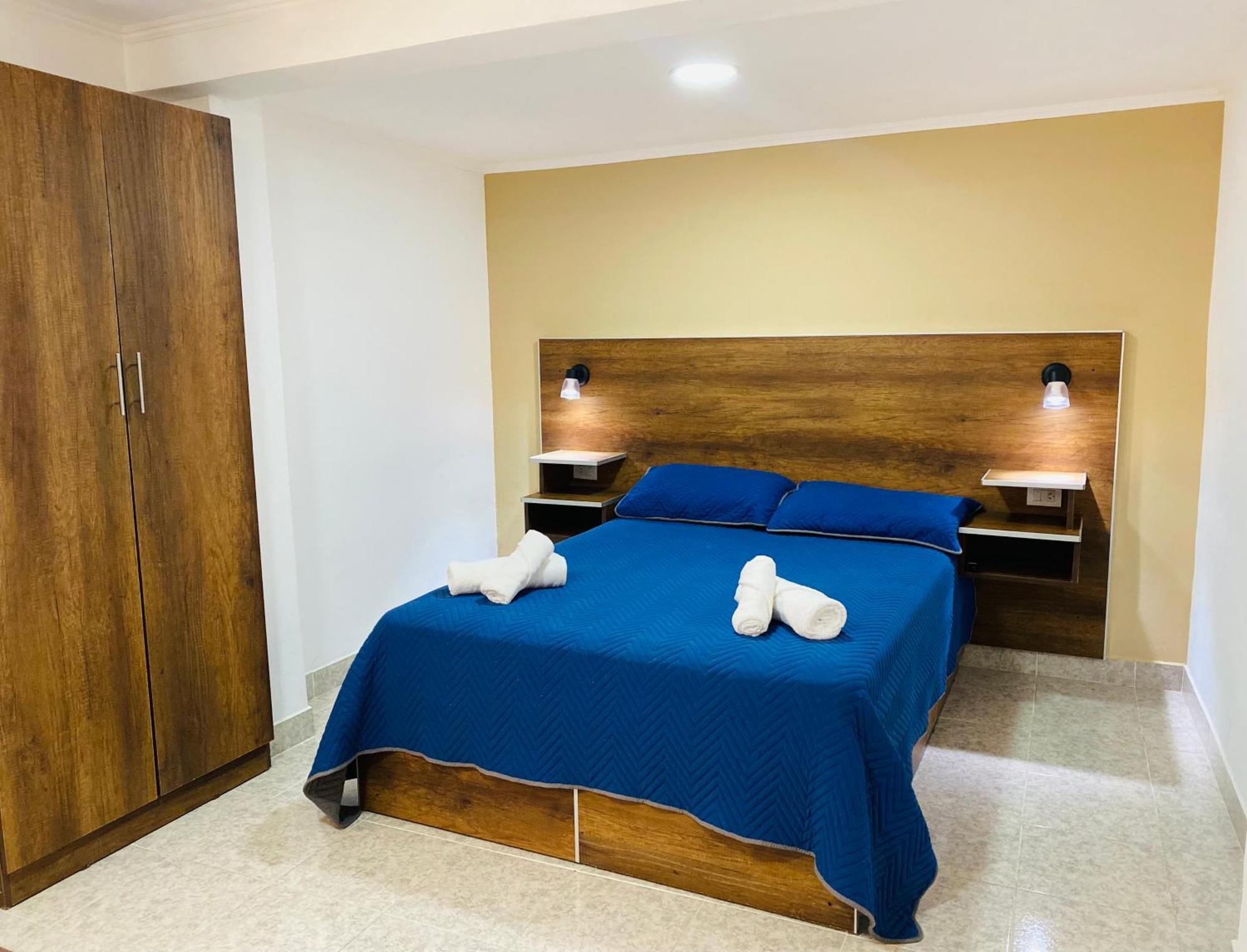 Alturas Apartment *